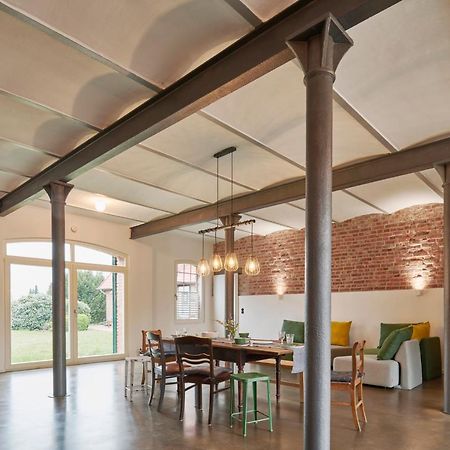 Re~Barn - Modern Country Stay Essel Exteriör bild