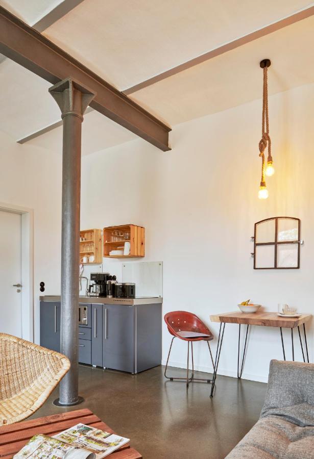 Re~Barn - Modern Country Stay Essel Exteriör bild