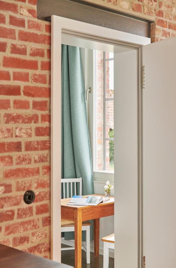 Re~Barn - Modern Country Stay Essel Exteriör bild